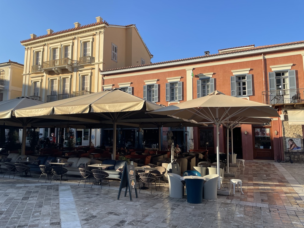 Hotel Xenon, where we stayed in 2008, looked just the same.