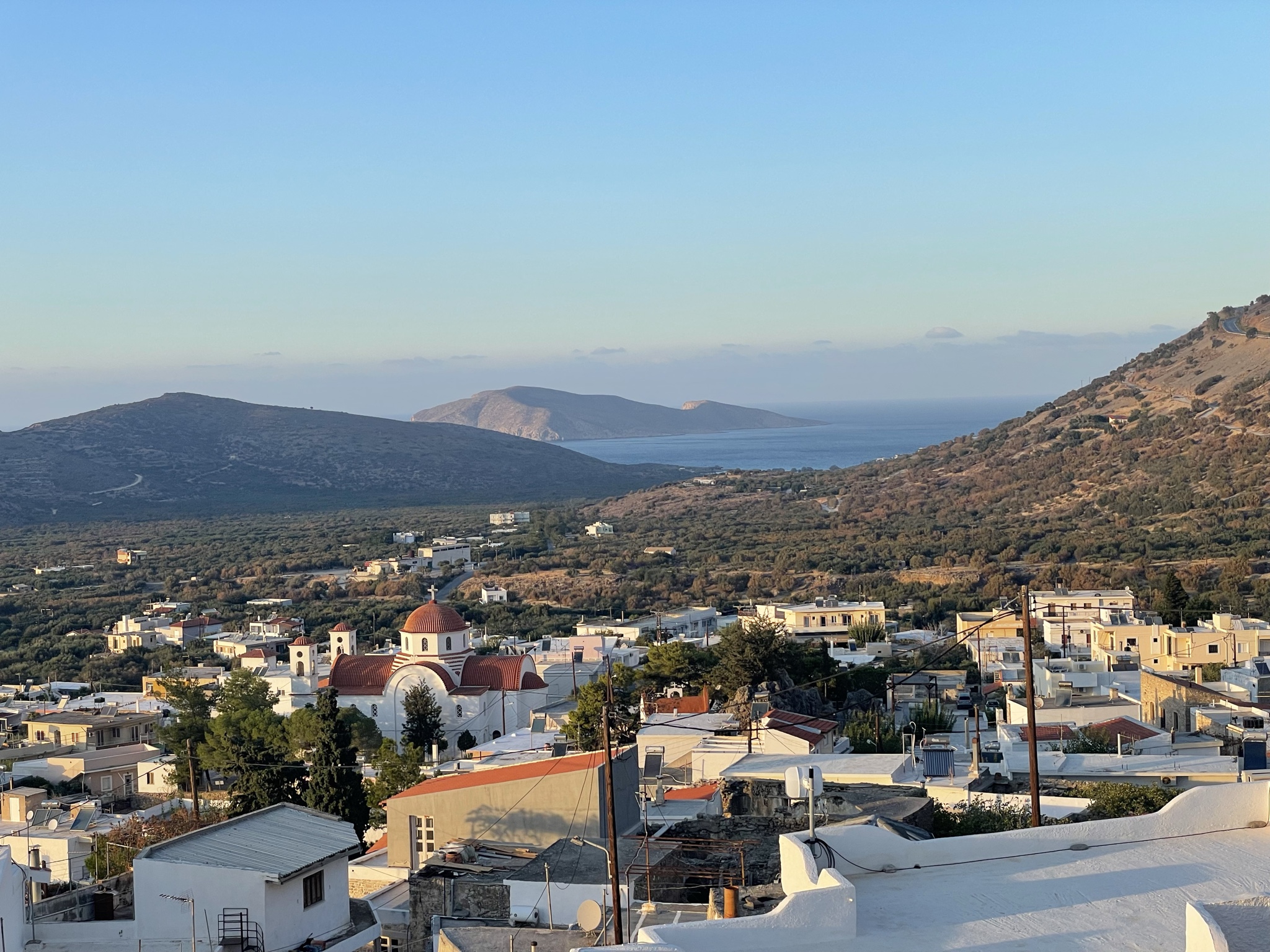 Sunday morning dawned with church bells a’ringing.