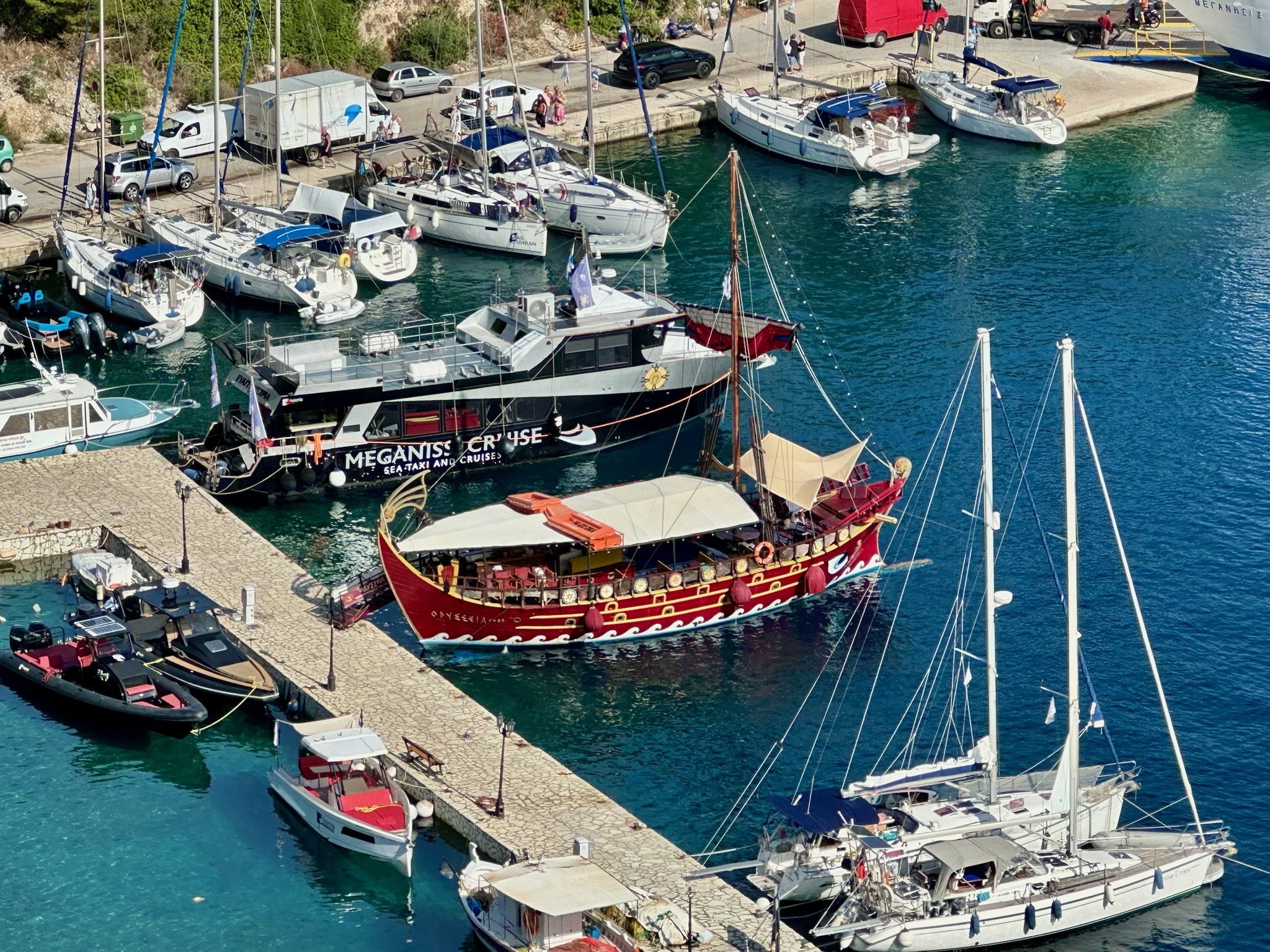 The glorious historically accurate boat!