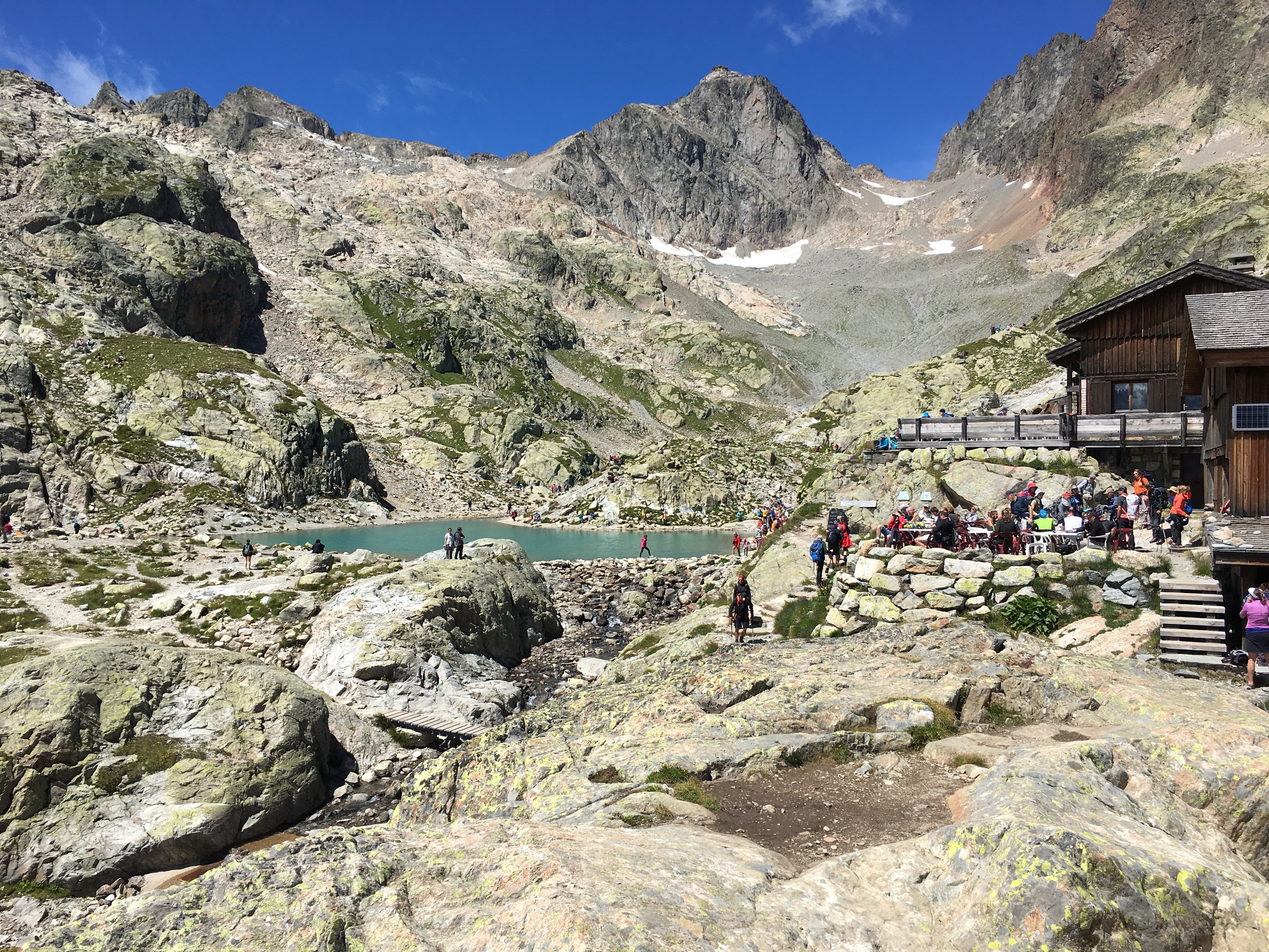 The refuge at Lac Blanc, popular with tourists.