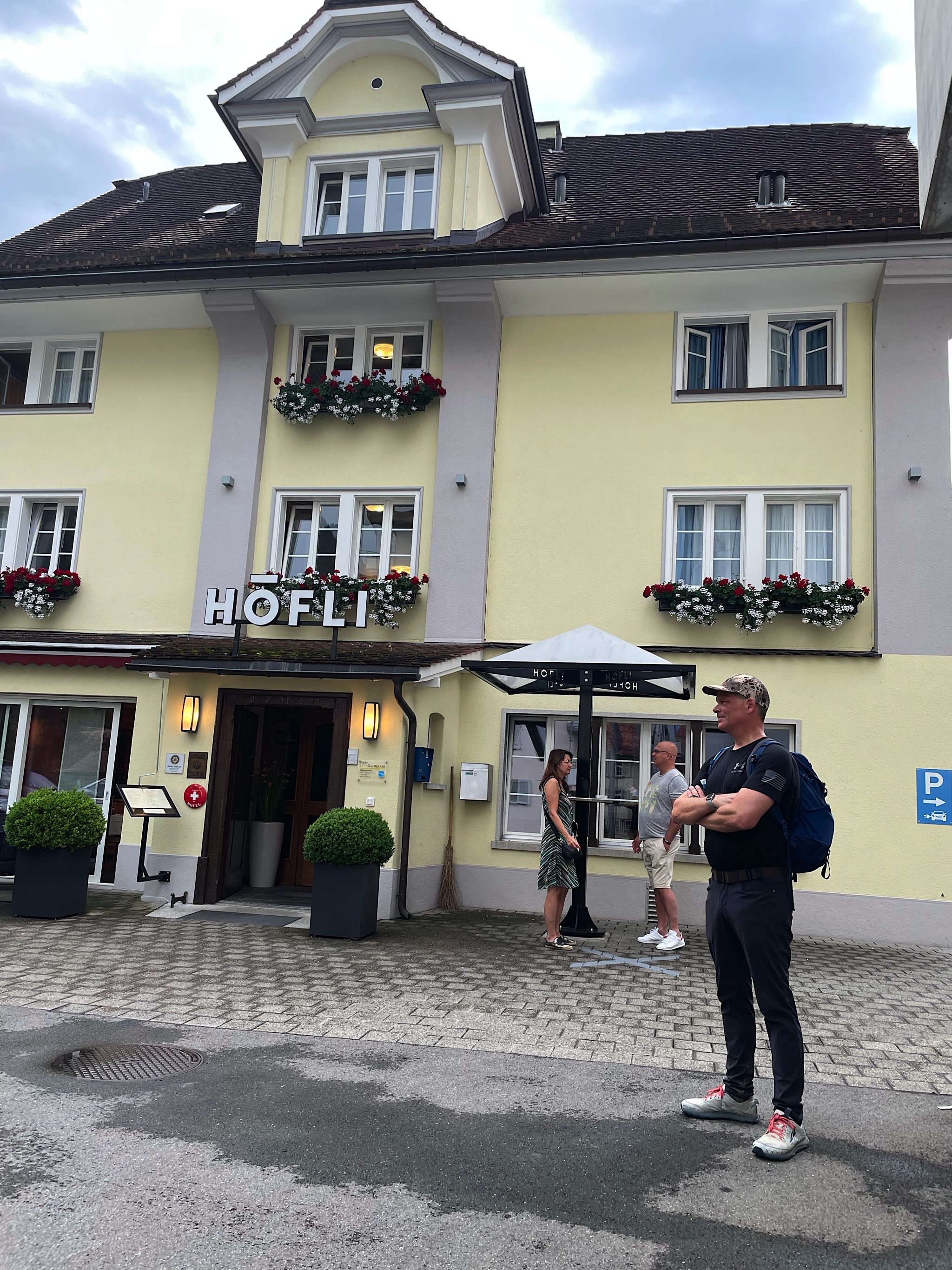 Waiting for a cab at Hotel Höfli in Altdorf