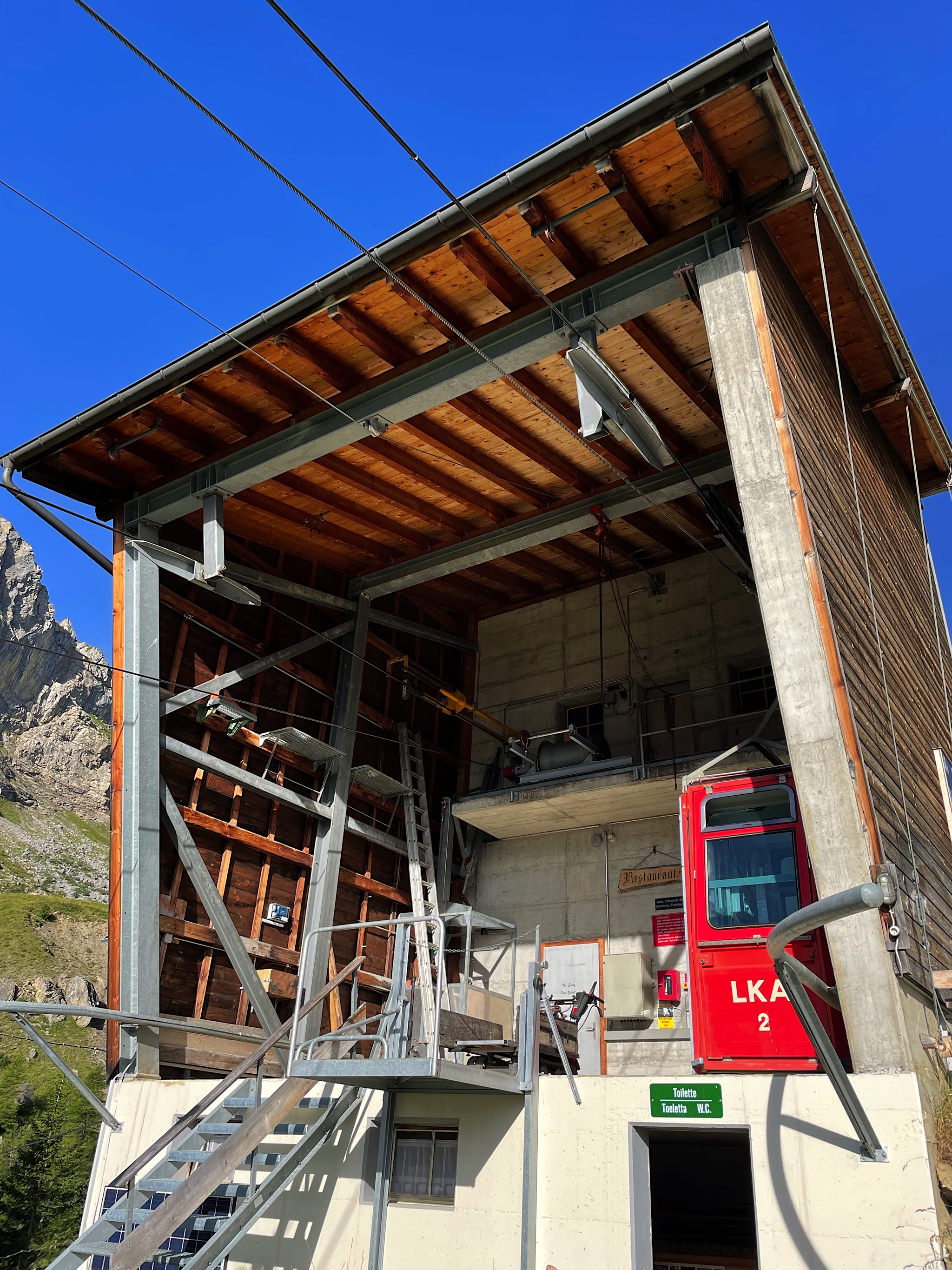 The Almenalp cable car. A lot of these cars are facultative, running when there are customers. Sometimes you can call from the top to get the operator down below to carry you down in the car.