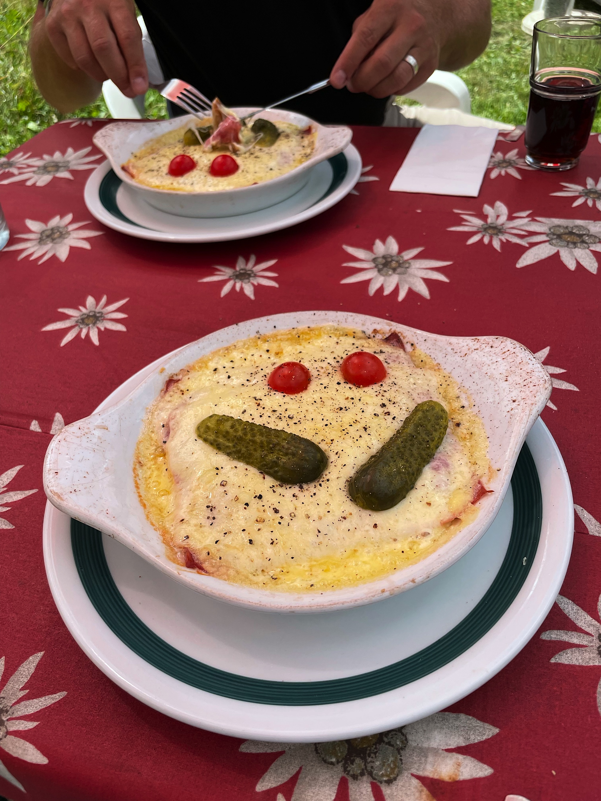 We got a Käseschnitte mit Schinken. So good!