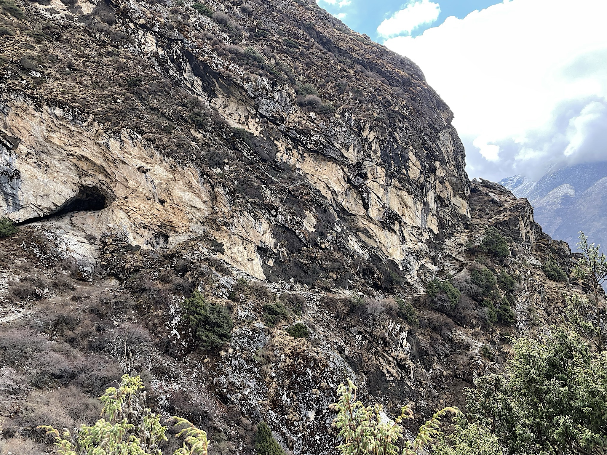 This is the same shot that was in that blog! Plus a cave.