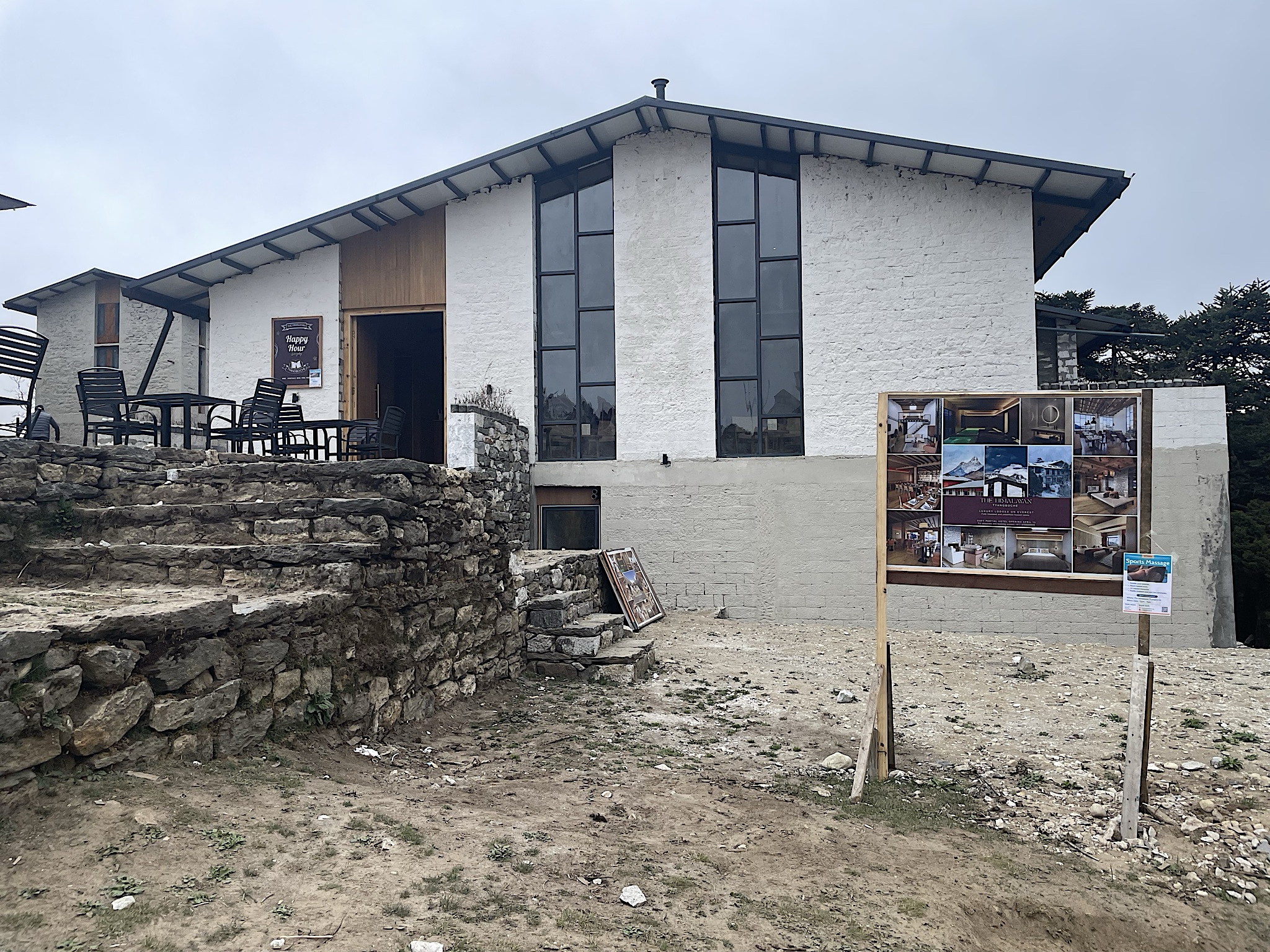 A new luxury hotel is going up in Tengboche.